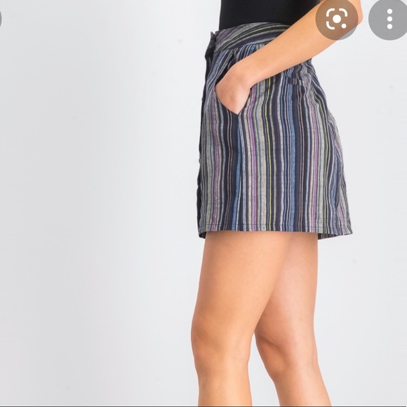 5/$25☮️Boho Fashion on Earth Asymmetrical Multicolor Button Mini Skirt - Picture 6 of 7